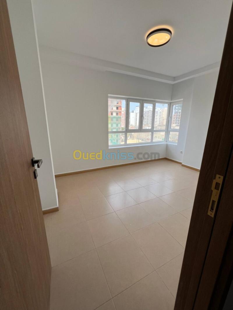 Vente Appartement F4 Oran Oran 30