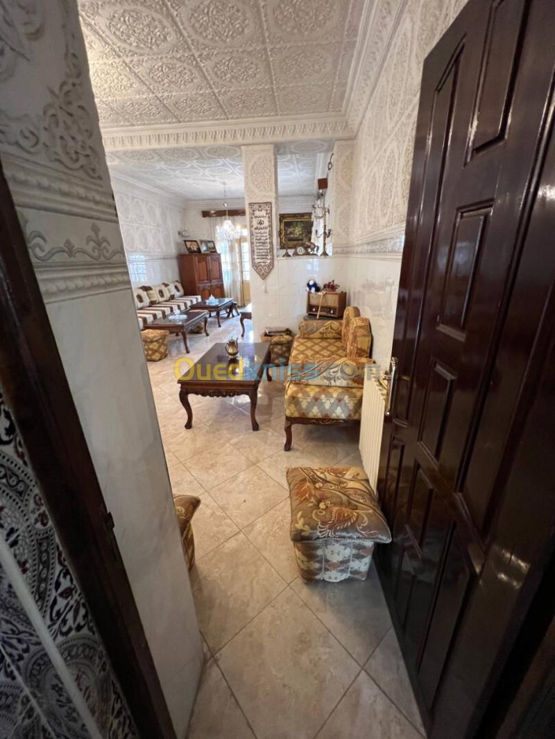 Location Appartement Niveau de villa F5 Oran Oran 10