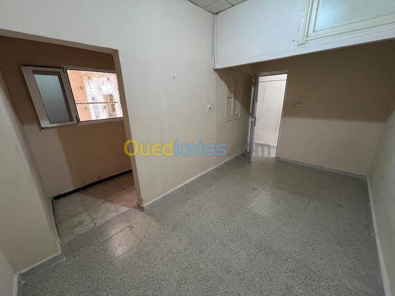 Location Appartement Niveau de villa F2 Oran Oran 7