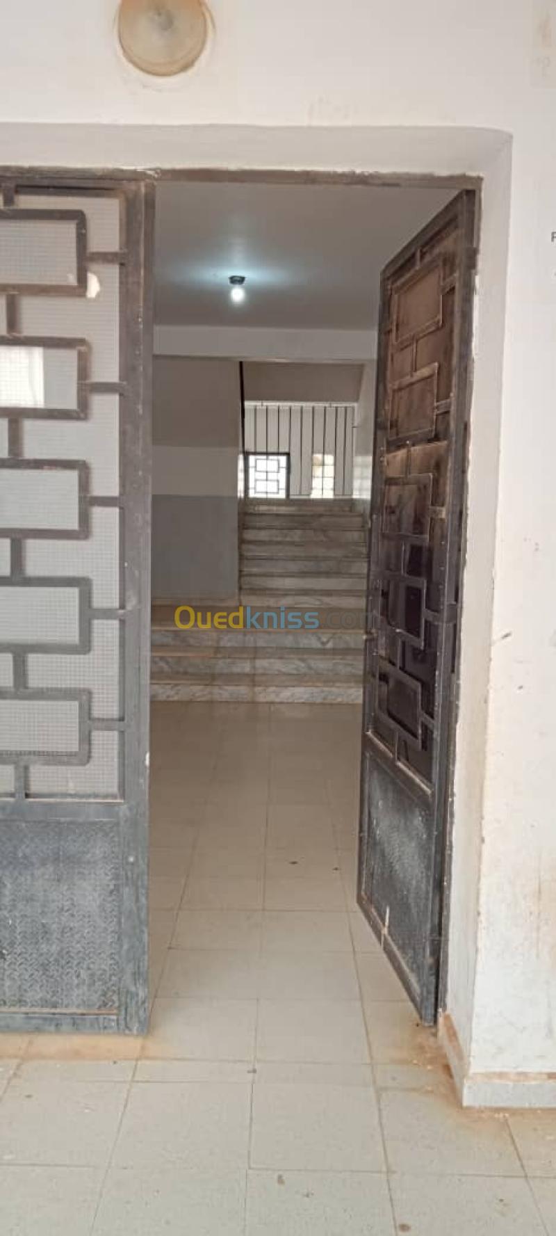 Location Appartement F3 Oran Misseghine