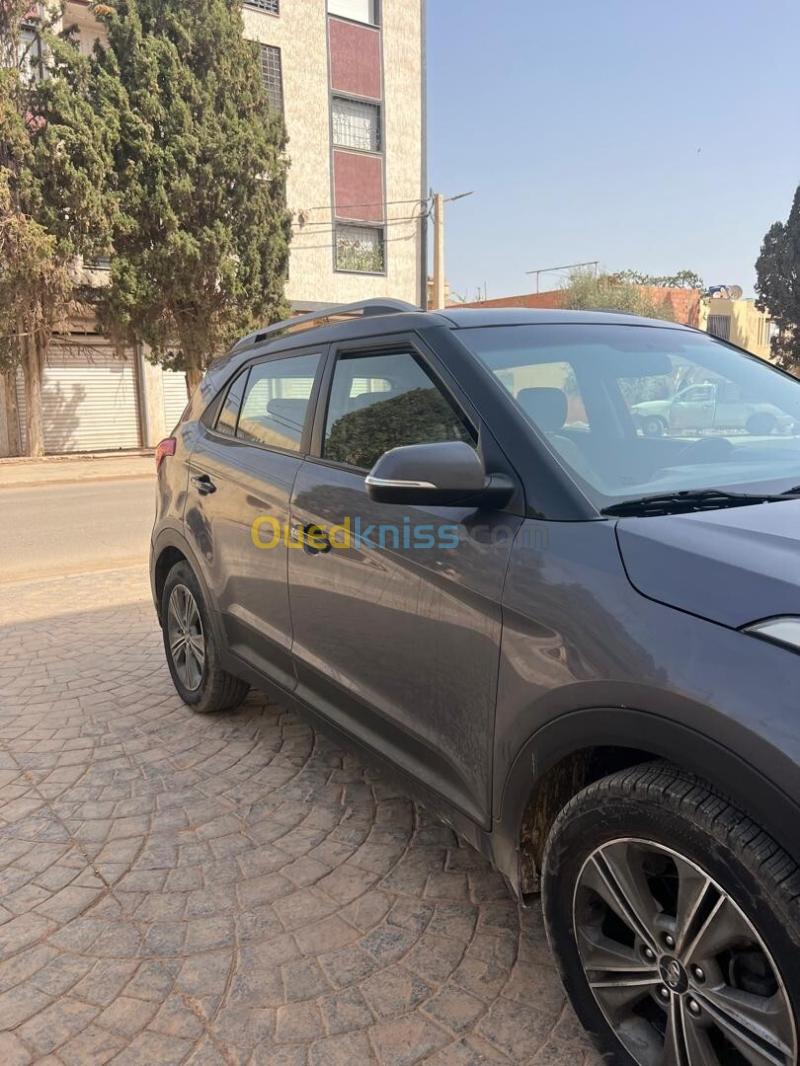 Hyundai Crita 2018  7