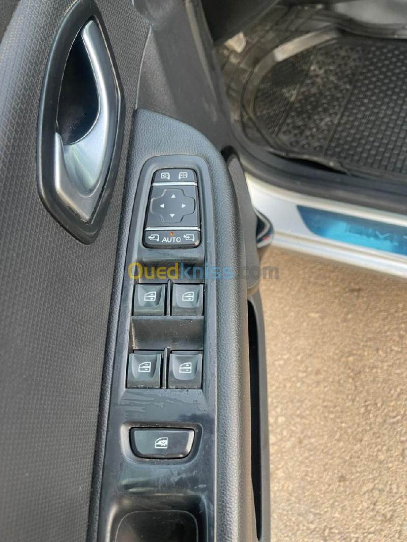 Renault Clio 4 2018 Limited 2 11