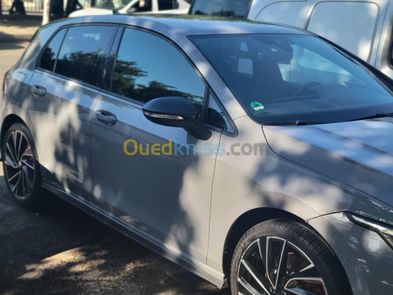 Volkswagen Golf 8 2021 GTE 3