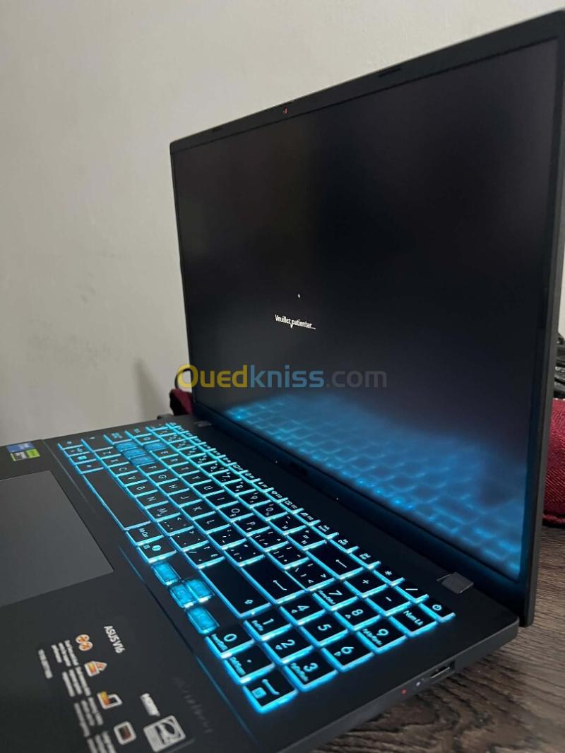 ASUS V16 16" 144Hz Gaming Laptop - Intel Core i5-210H - 16GB DDR5 - 512GB SSD RTX 3050 6gb