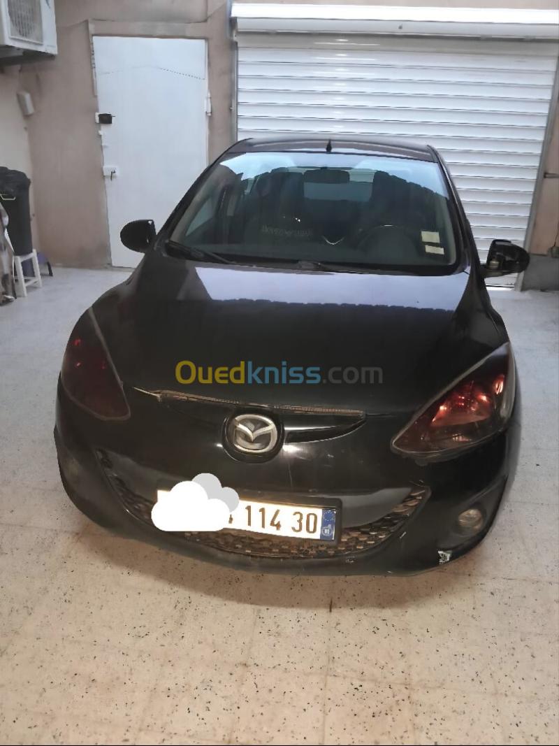 Mazda 2 box 2014  2