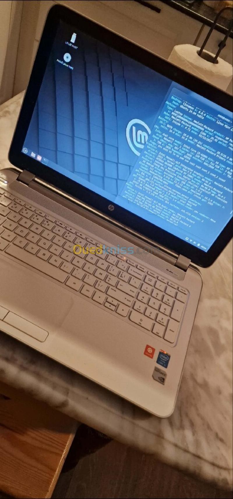 HP Pavilion 15 (Core i5 / 12 Go RAM / Nvidia GT 740M) Écran et clavier 8 boutons à réparer 3