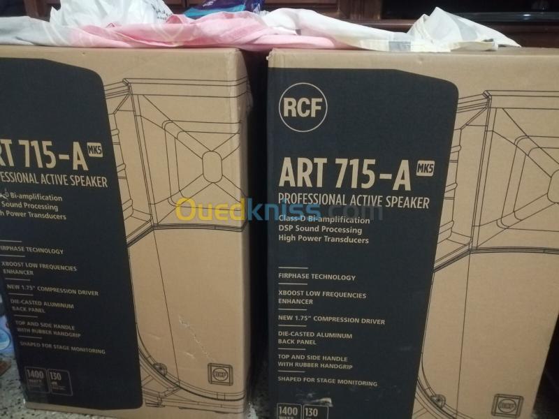 02 enceintes amplifiée RCF
