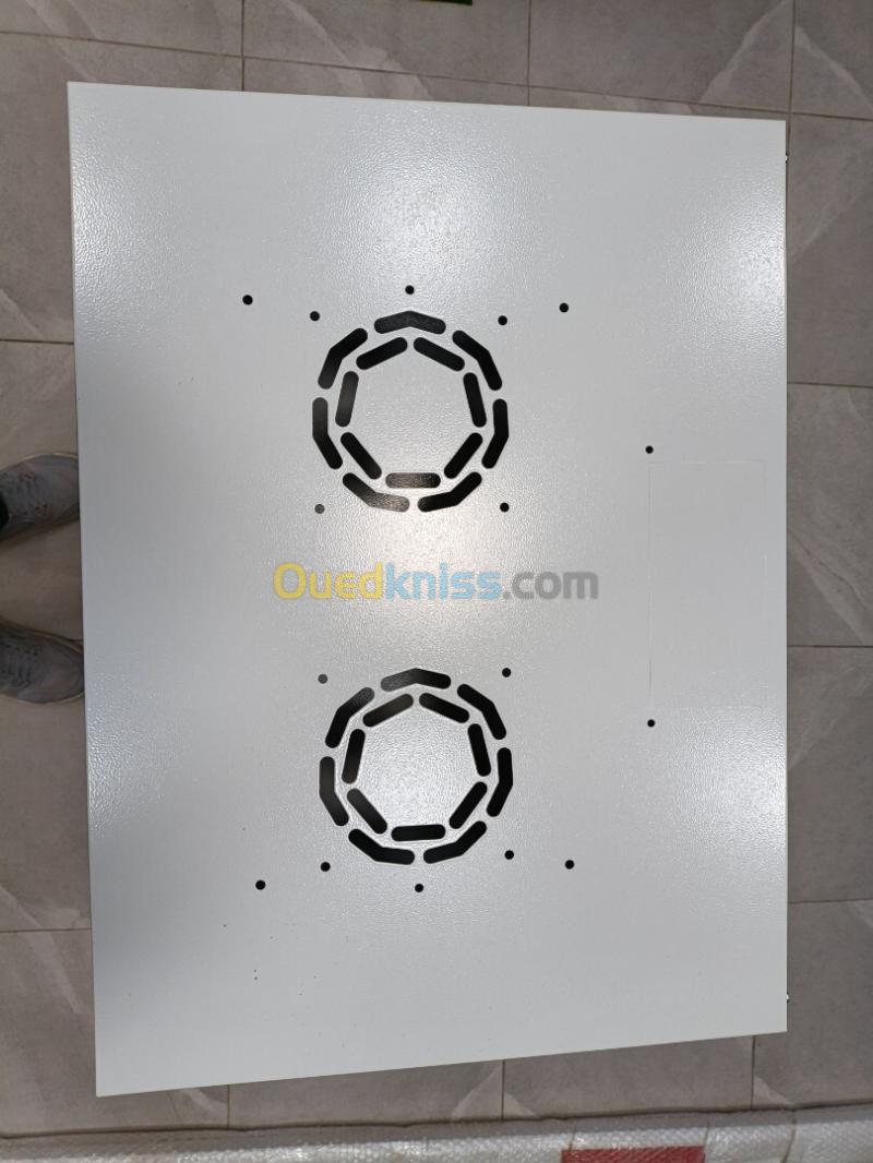 ARMOIRE 4U 19" 540*400 GRIS SECURITY BOX LANDE | DS-STB04U5440-LG | EXPERTNET 3