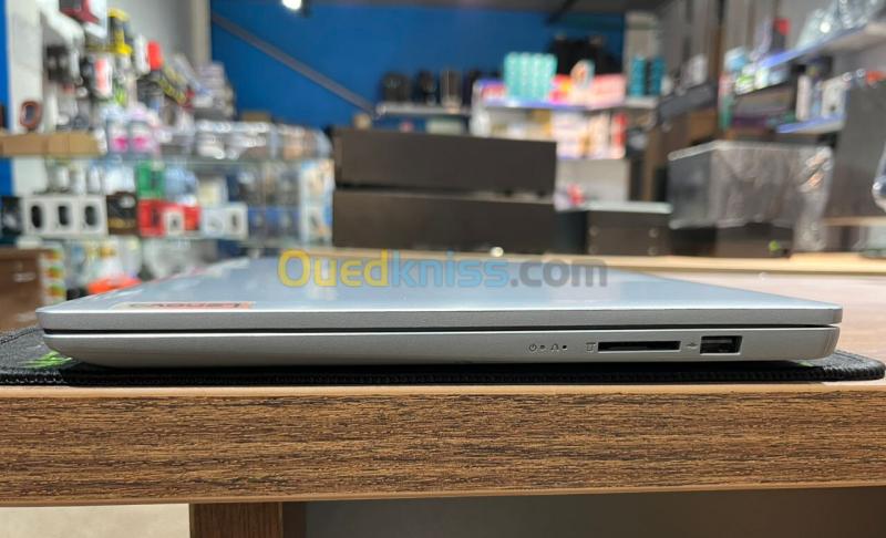 Lenovo IdeaPad 1 15AMN7 Ryzen 3 7320U Neuf sous emballage 7