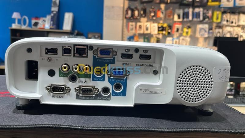 Data Show Epson EB 2447 utilise 299 heures seulement 3