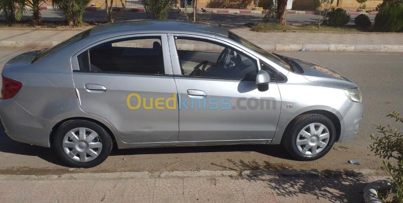 Chevrolet Sail 4 portes 2011  6