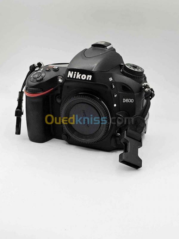  Nikon D600 boitier Nu excellent état clicks 9k