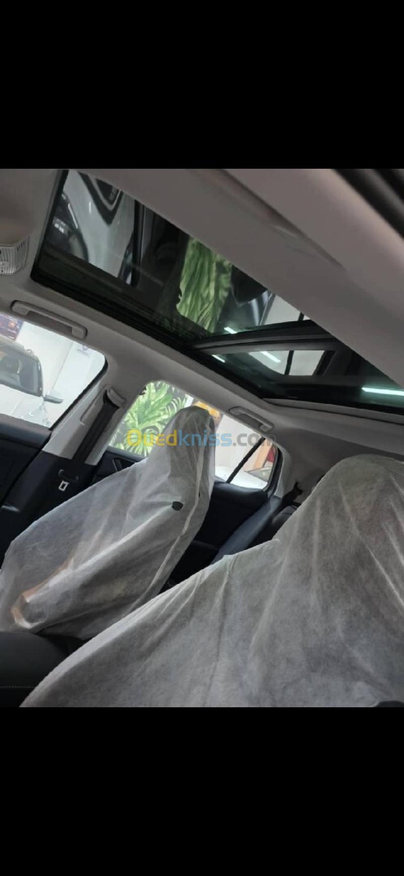 Volkswagen Tharu XR  2026 XR 11