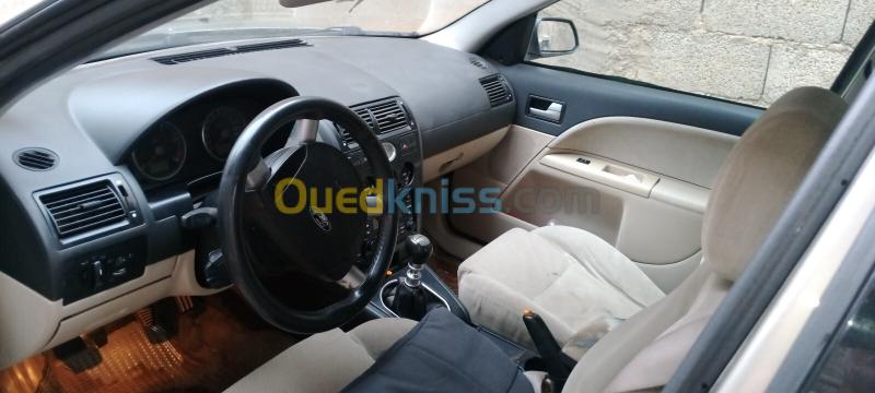 Ford Mondeo 2002 Ghia 2
