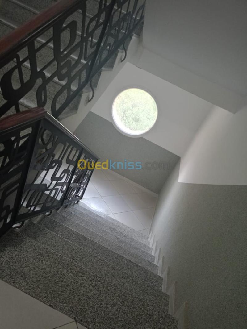 Vente Appartement F3 Béjaïa Akbou 16