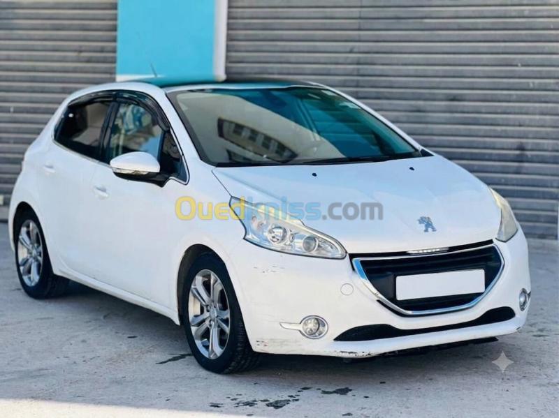 Peugeot 208 2014 Allure