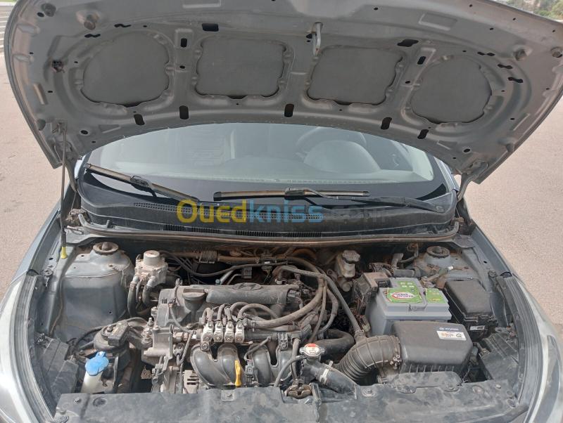 Hyundai Accent RB  5 portes 2018  10