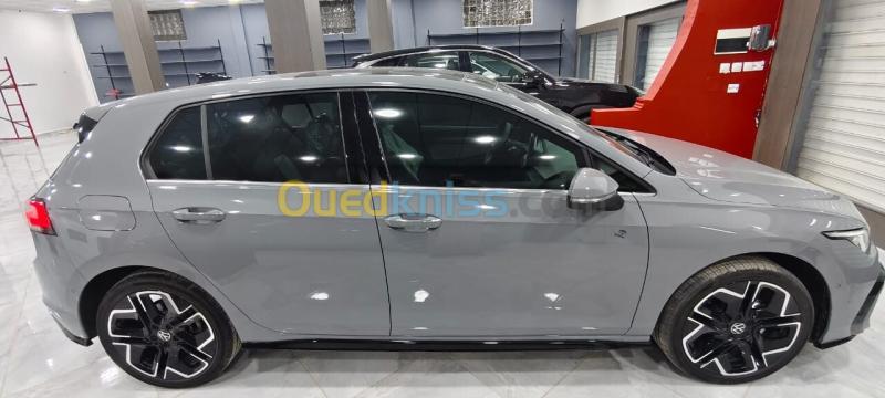 Volkswagen Golf 8.5 2025  5