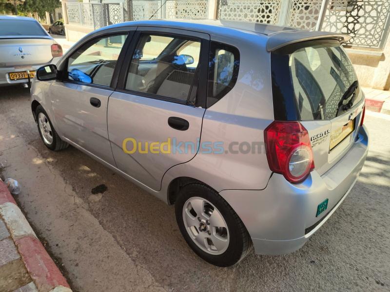 Chevrolet Aveo 5 portes 2009 Sport 5