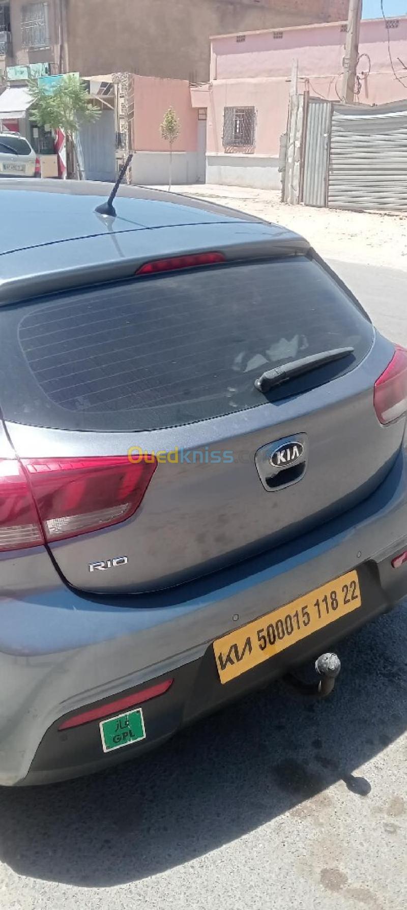 Kia Rio 2018 EX 5