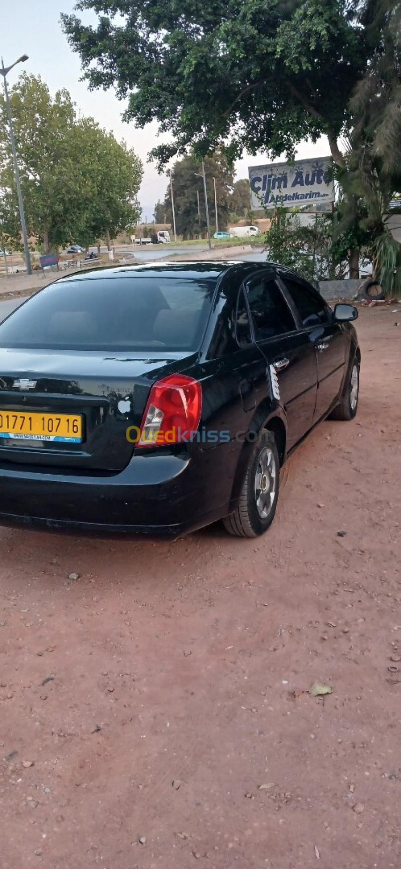 Chevrolet Optra 4 portes 2007  3
