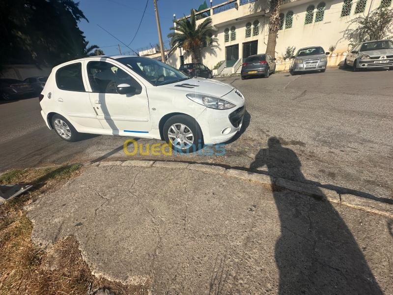 Peugeot 206 Plus 2012 206 Plus 9