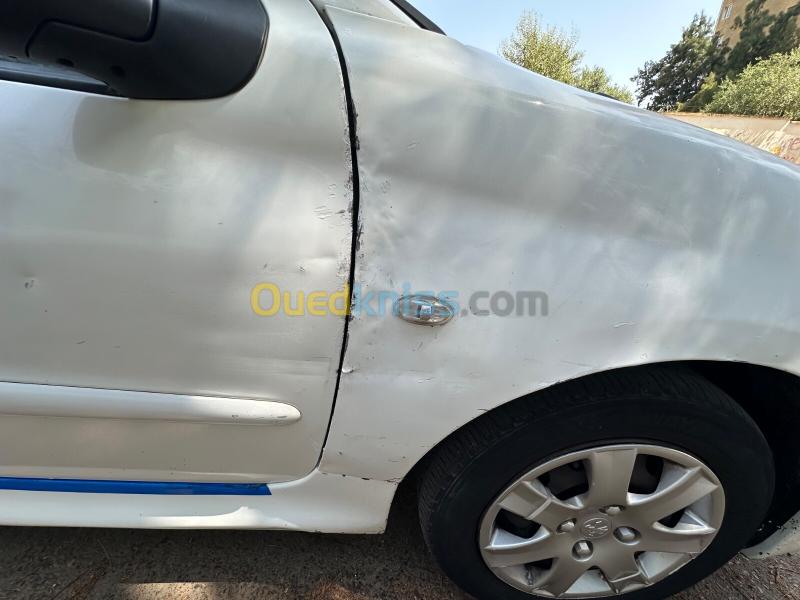 Peugeot 206 Plus 2012 206 Plus 20