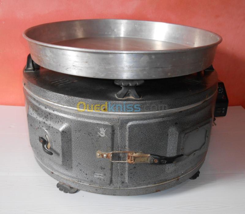 FOUR ROND PROFESSIONNEL GRAND MODÈLE 4