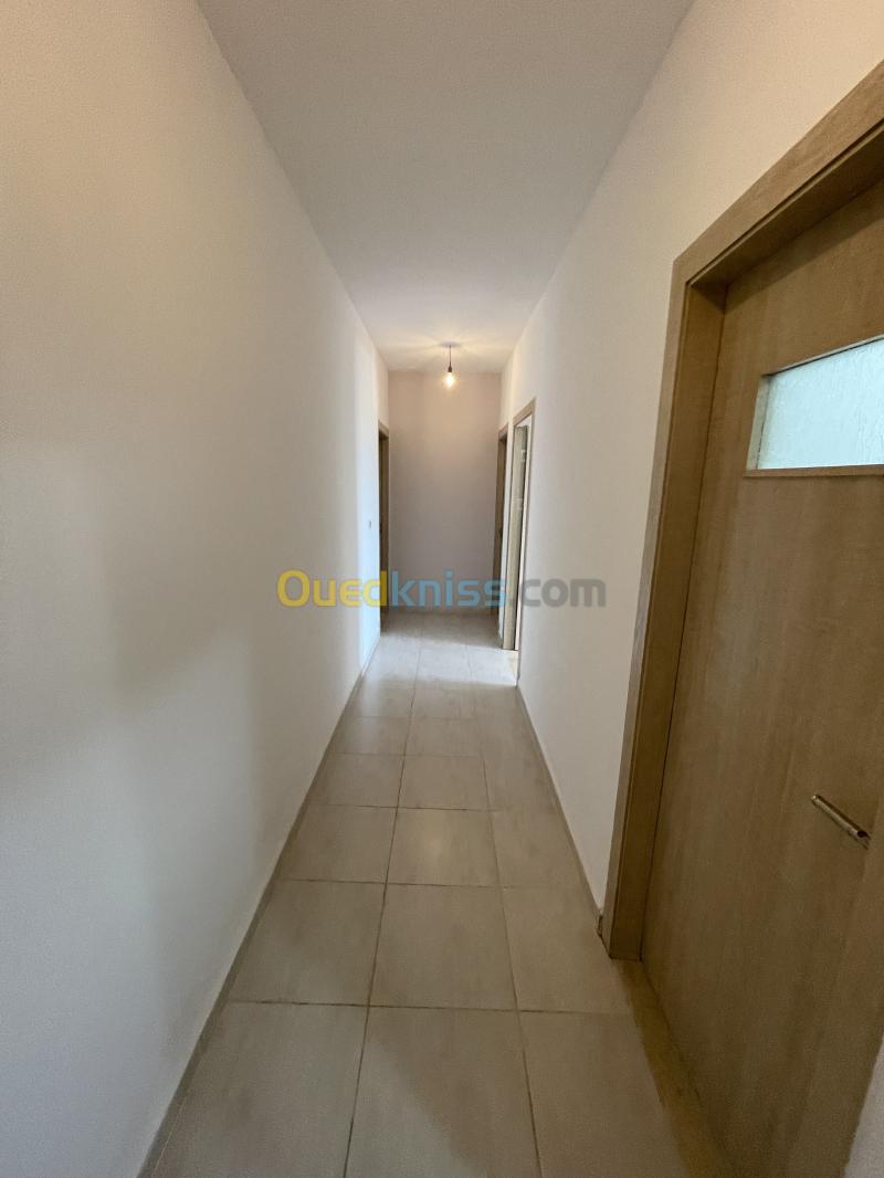 Location Appartement F4 Alger Mahelma 4
