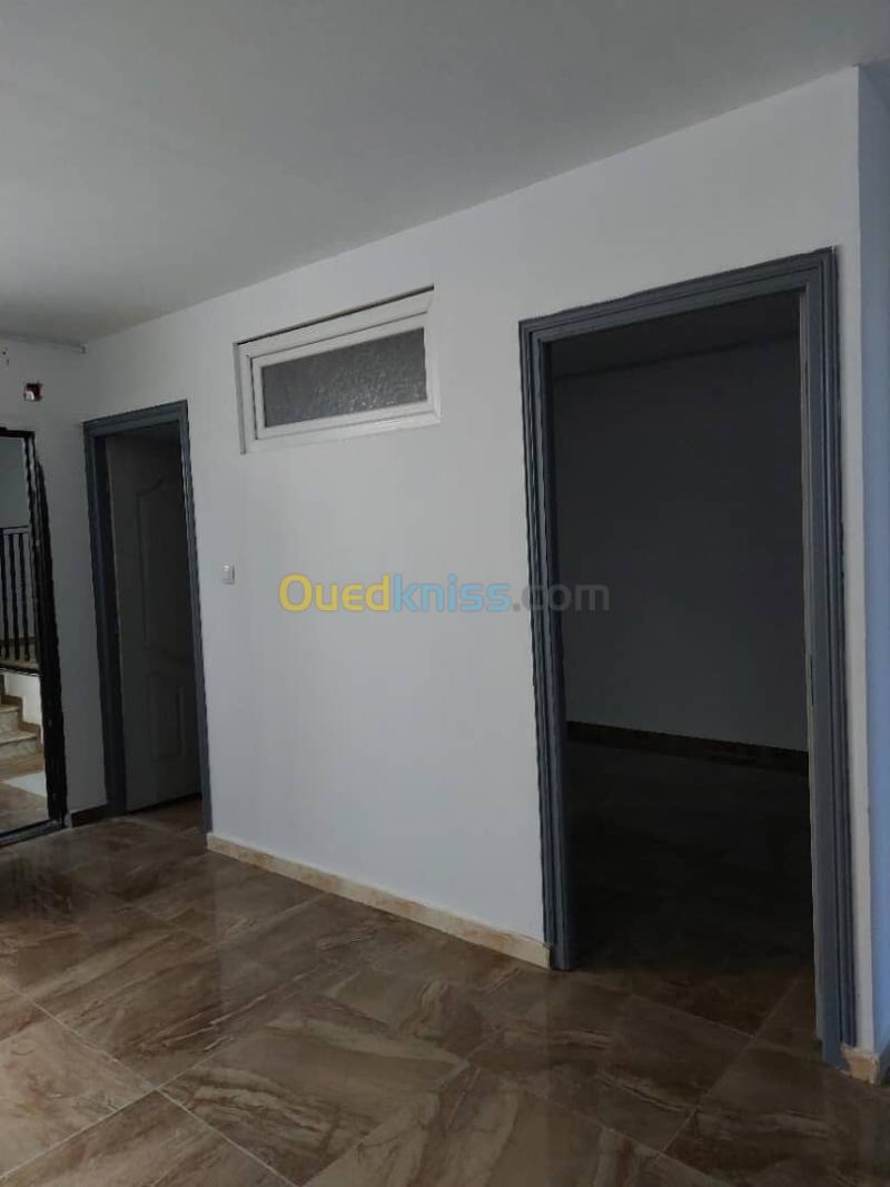 Location Appartement Niveau de villa F4 Tipaza Kolea 13