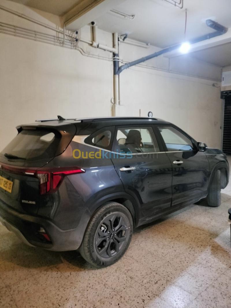 Kia Seltos 2025 1.5L Luxury 2