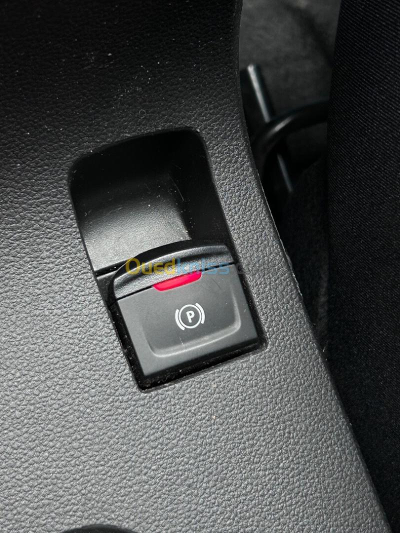 Dacia Logan 2025  5