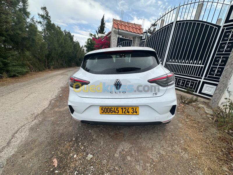 Renault Clio 5  2024  5