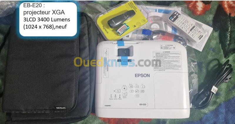 Hitachi CP-WU8700W  (7,000) Lumens Resolution 1920x1200 3LCD WUXGAProjector Specifications  + lampe neuf +Epson EB-X49  XGA HD 1024x768 4:3 3600 lumens sous  emballage E20  3400 lumens  neuf  jdiid 4
