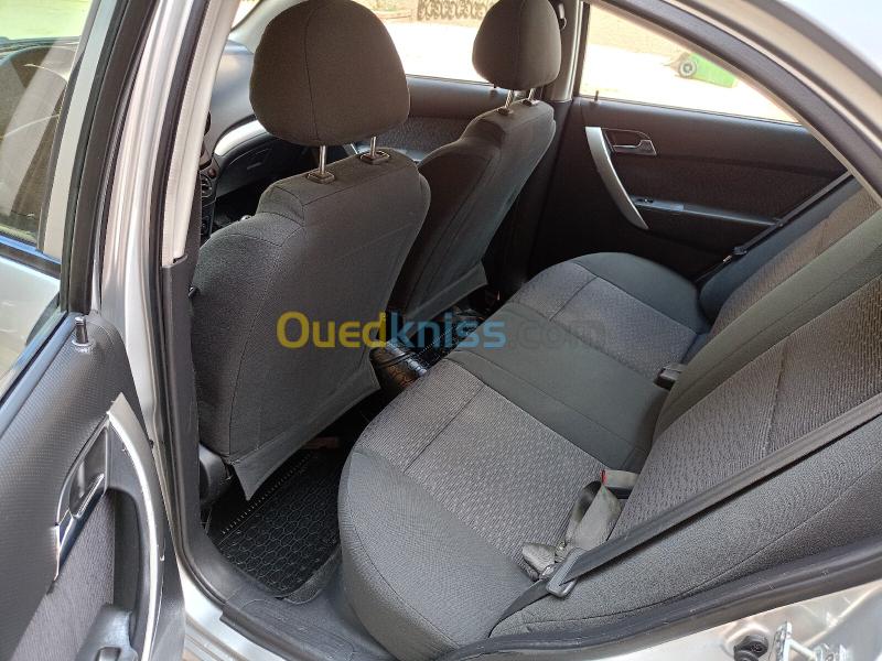 Chevrolet Aveo 4 portes 2015  8