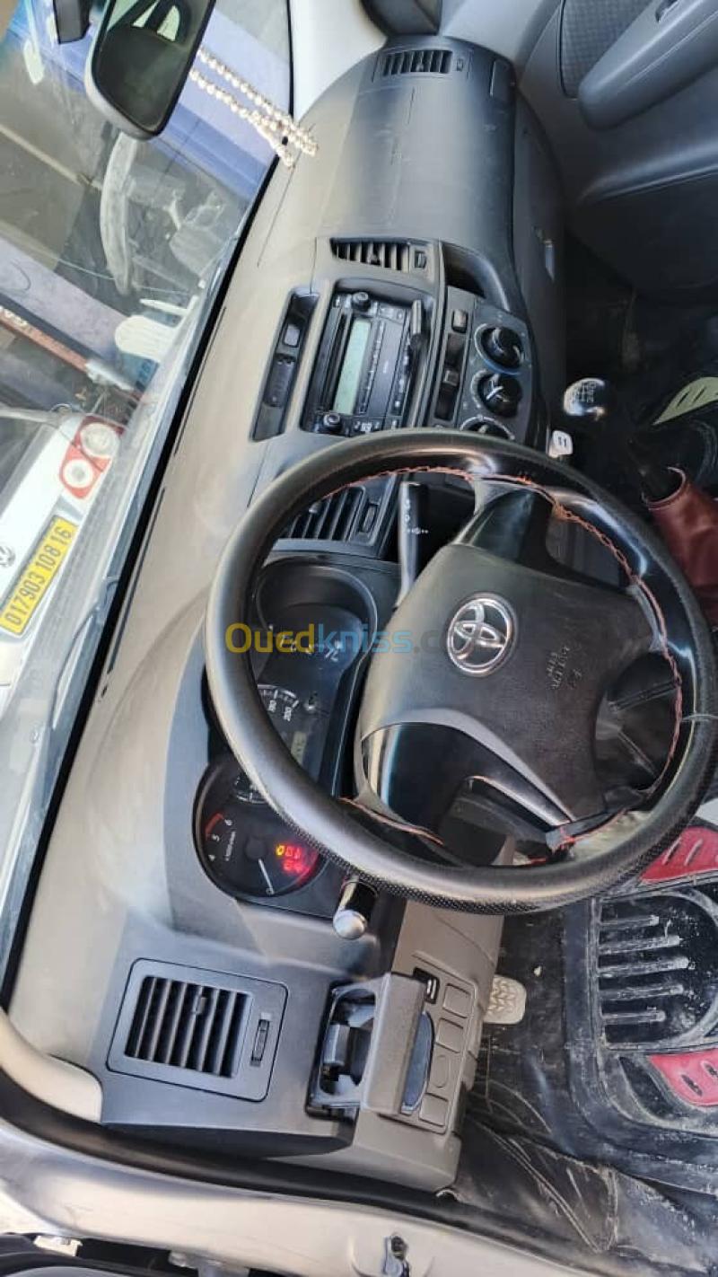Toyota Hilux 2016 Hilux 12