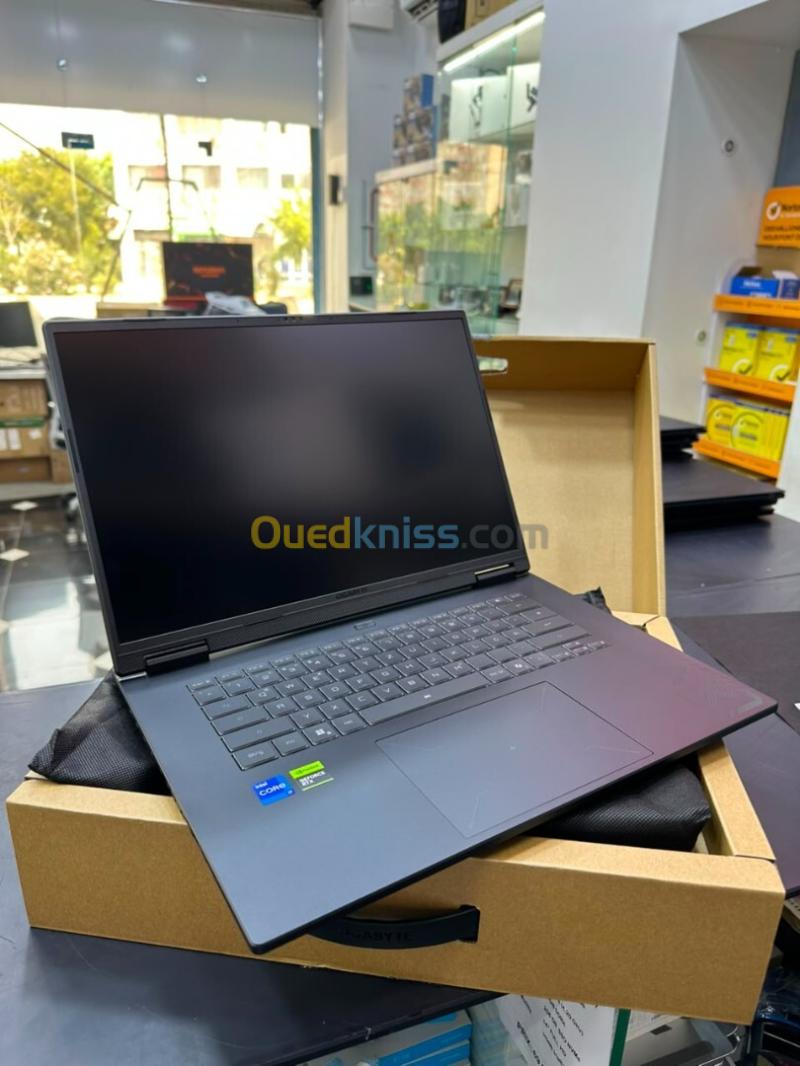 GIGABYTE A16 GA6H Intel Core i7-13620H 24 Mo de cache, jusqu'à 4,90 GHz 10-Coeurs 16-Threads RAM 16GB DDR5 DISQUE 1TB SSD 16.0" FHD+ 165Hz NVIDIA GeForce RTX 5050 8GB 3