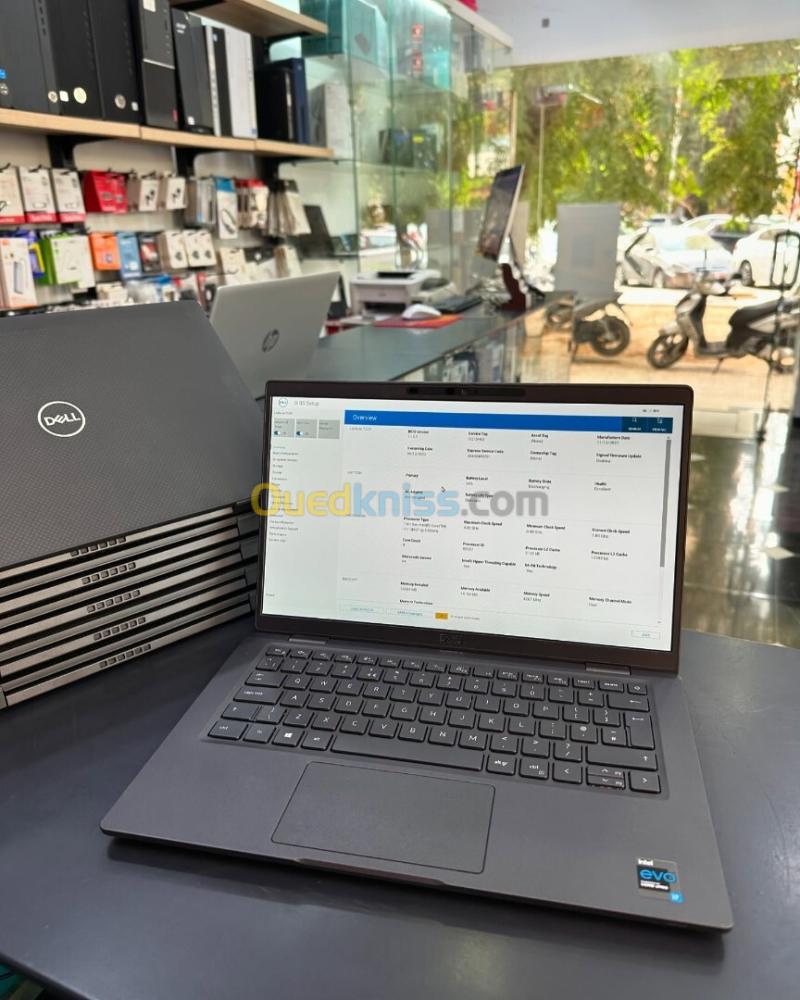DELL LATITUDE 7320 Intel Core i7-1185G7 12 Mo , 4,80 GHz, avec IPU  16GB 256GB SSD 13 FULL HD