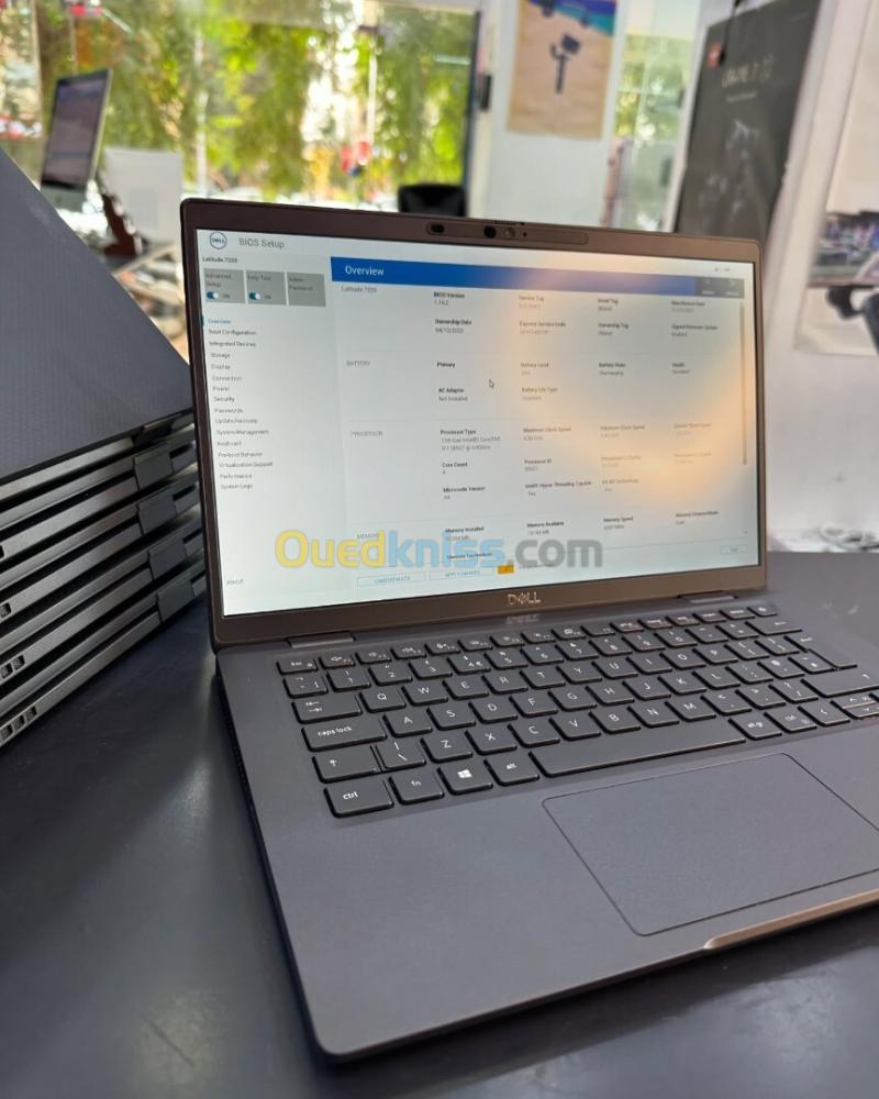 DELL LATITUDE 7320 Intel Core i7-1185G7 12 Mo , 4,80 GHz, avec IPU  16GB 256GB SSD 13 FULL HD 2