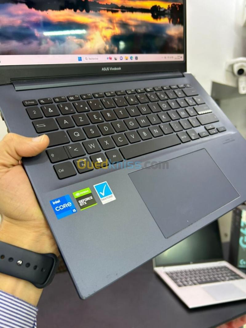 ASUS VIVOBOOK  i5-11300H RAM 8GB 512GB SSD 14" 2880*1800P 2.8K OLED  NVIDIA GeForce GTX 1650 MAX Q 2