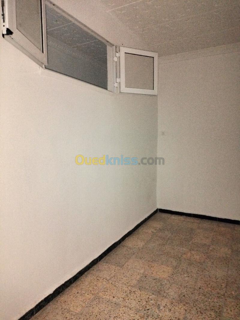 Location Appartement F2 Blida Soumaa 2