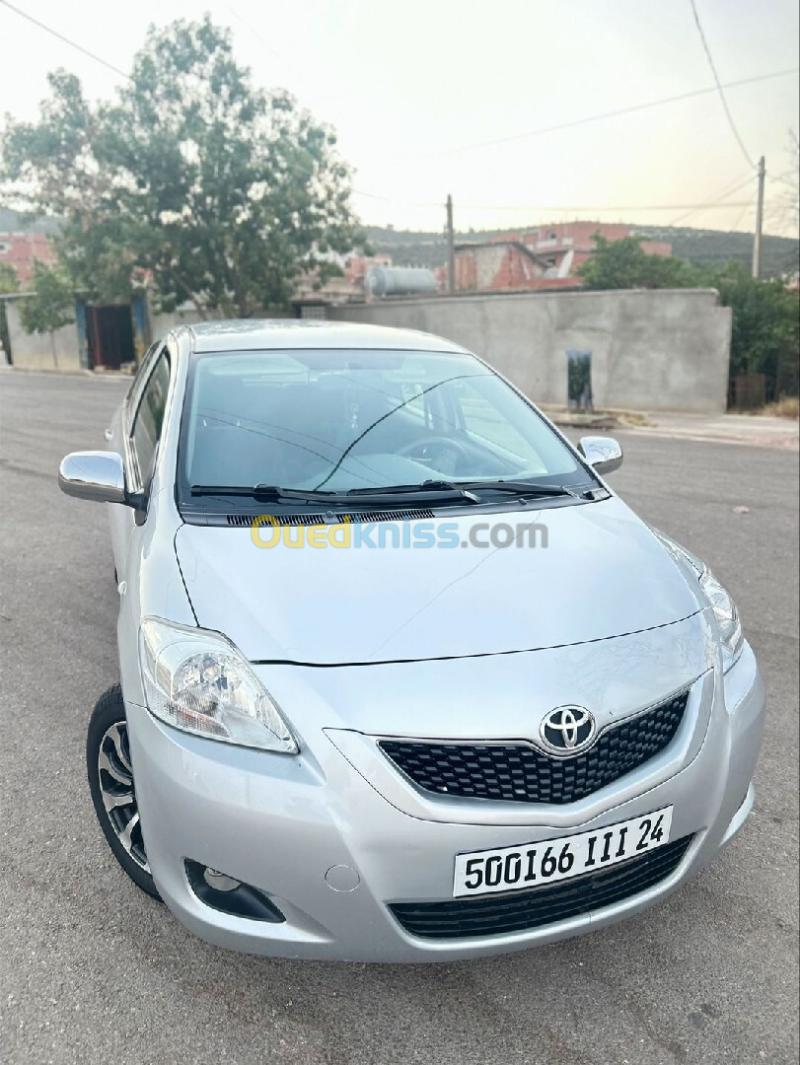 Toyota Yaris Sedan 2011 Yaris Sedan