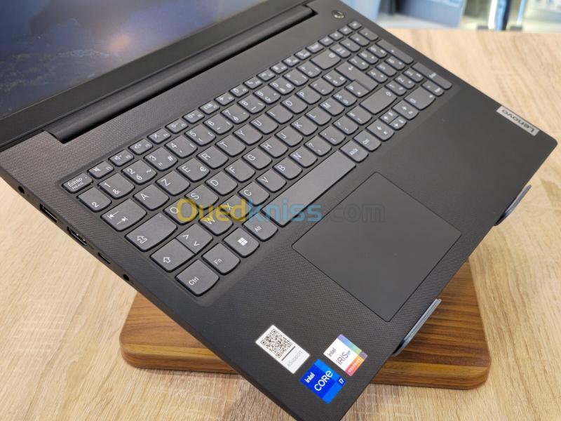 (VENDU) LENOVO V15 G4 RYZEN 7-7730U 16G 1T SSD 15.6'' FHD WINDOWS11 2