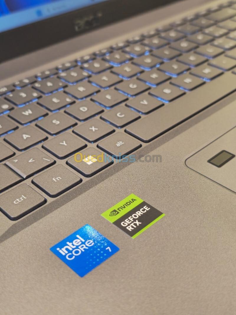 (VENDU)ACER ASPIRE 17 ULTRA 7 150U 32G 1T SSD RTX 2050 17.3'' FHD WIN11 7