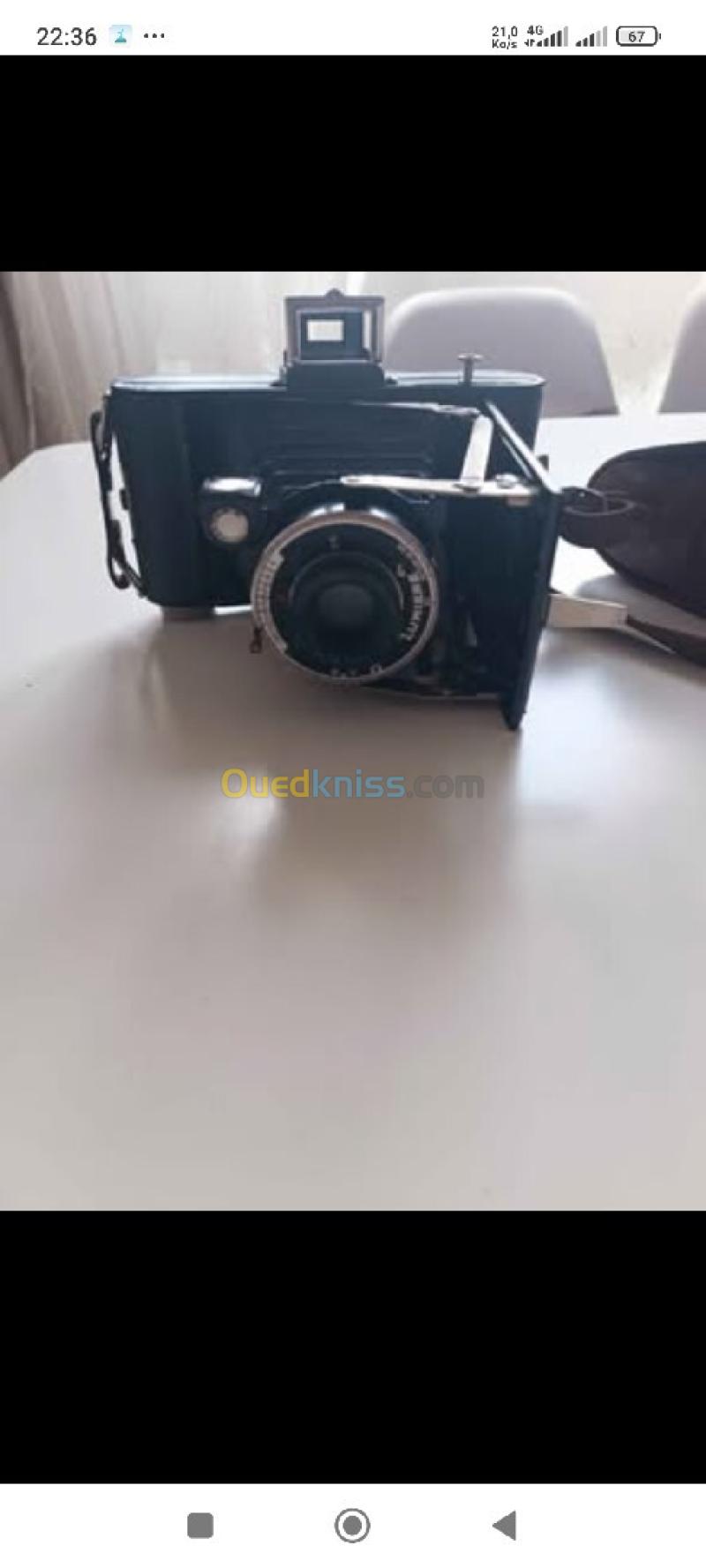 Lot de plusieurs appareils photo vintage et de collection 6