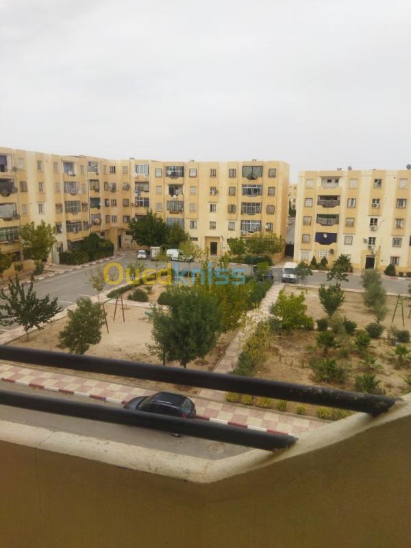  Location Appartement F4 Batna Oued chaaba