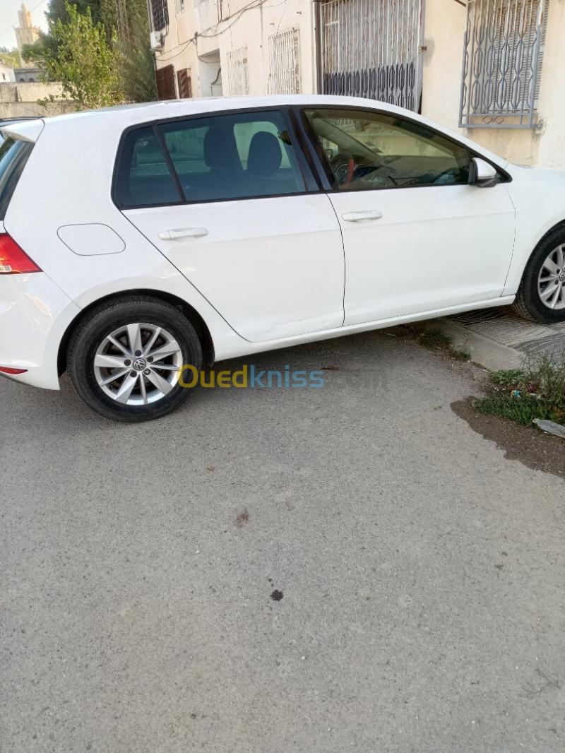 Volkswagen Golf 7 2014 Trendline + 4
