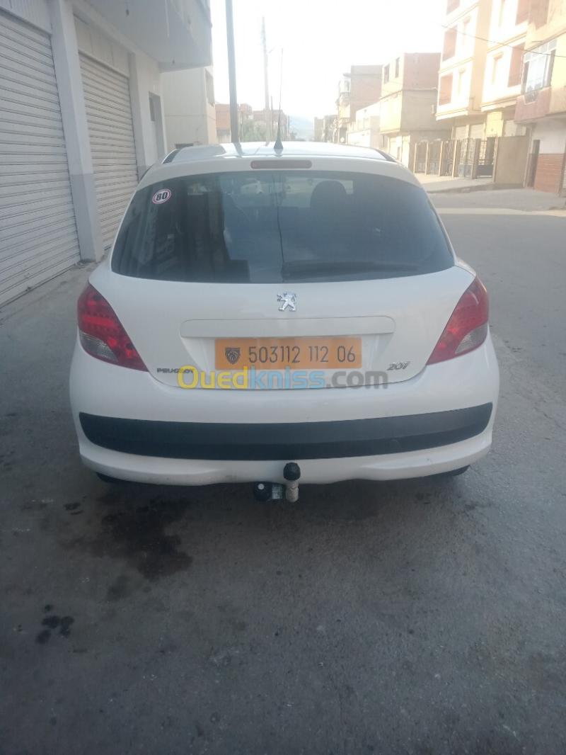 Peugeot 207 2012 New Active 6