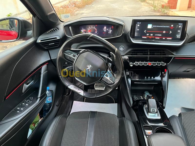 Peugeot 208 2022  10