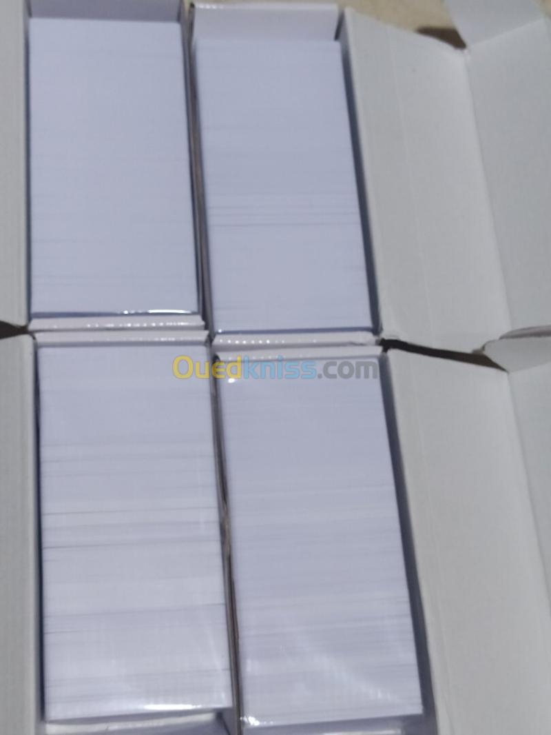Cartes pvc rfid 125 khz et 13.56. khz 8
